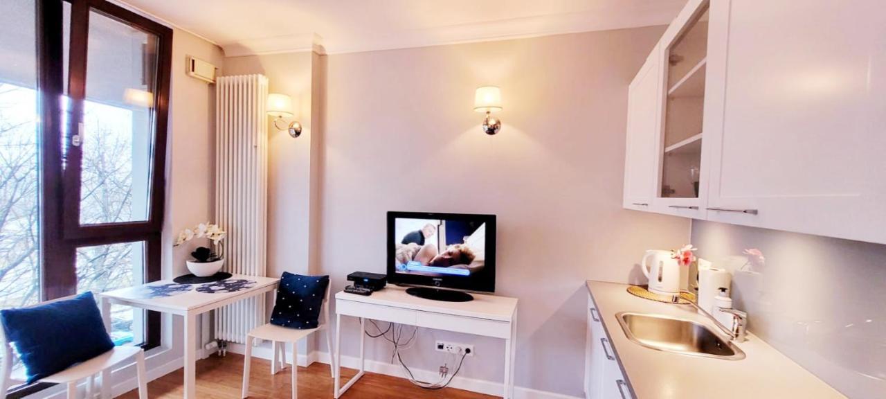 Homecomfort Atlantic Room Warsawa Bagian luar foto